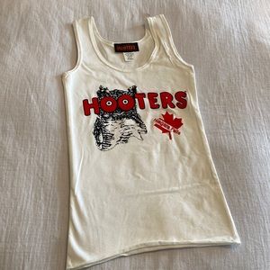 XXS Hooters Shirt from Niagara Falls Canada